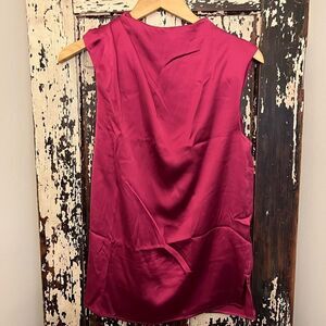 NWT Rachel Zoe beautiful cranberry sleeveless top. XS
